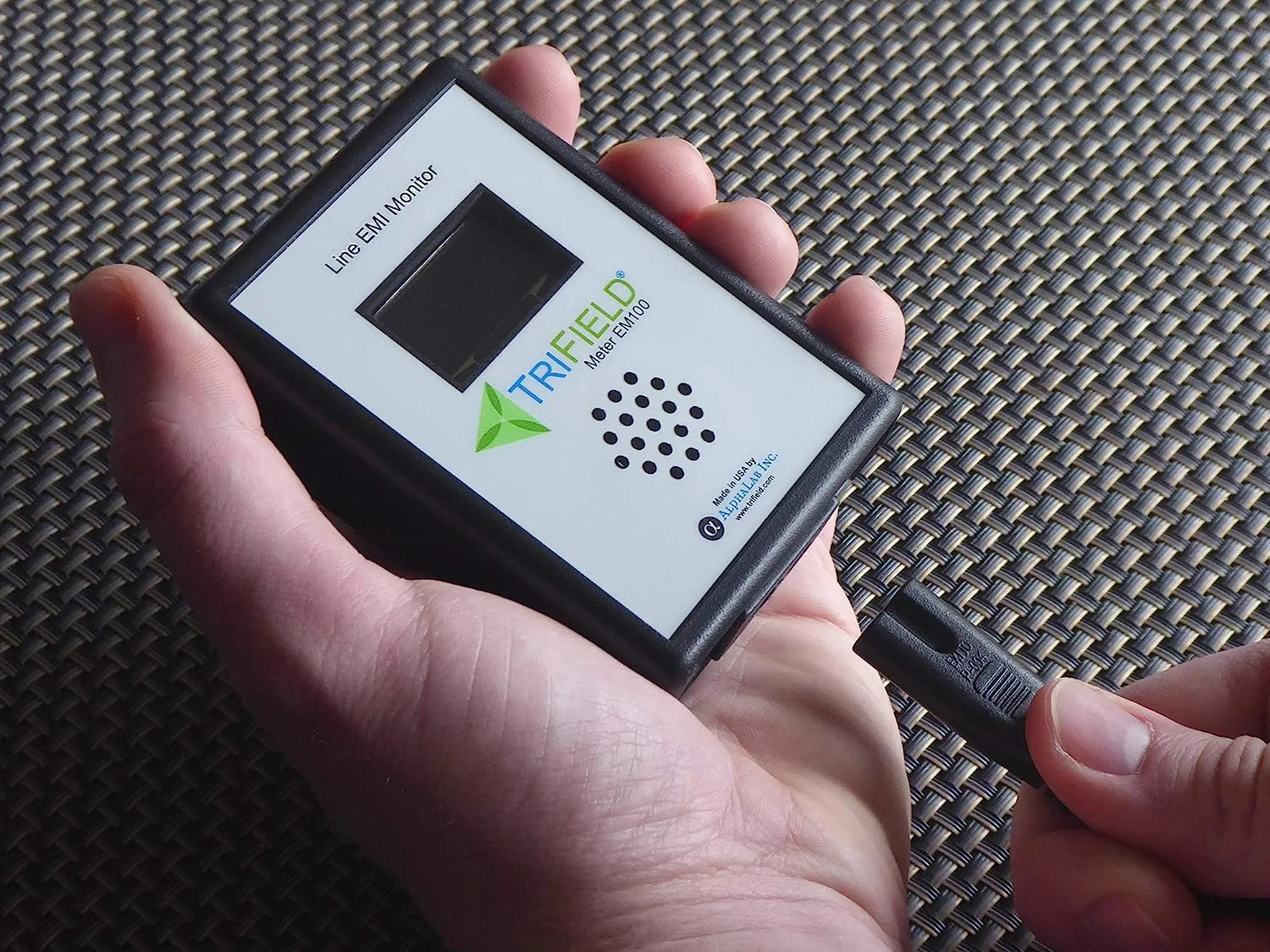 Dirty Electricity Meter by Trifield - Model EM100 - EMI Power Line Noise Analyzer - Know Your Electricity @ Home, Office, Shop - Made in USA by Alphalab, Inc.