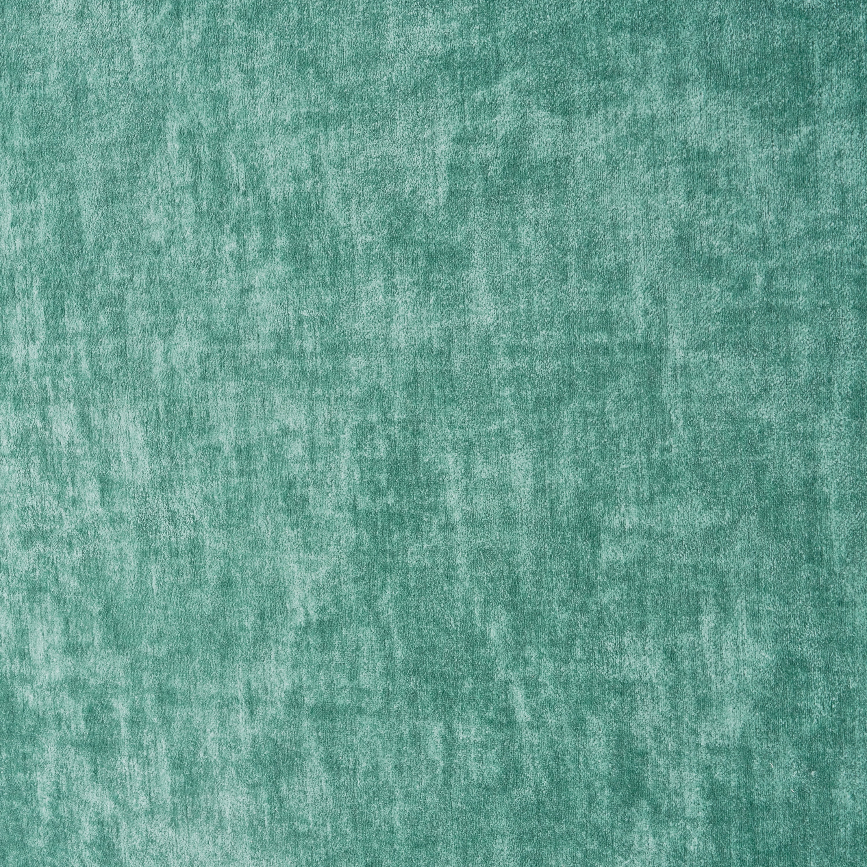 The Pioneer Woman Laurel Tufted Sofa, Cream Velvet, 79.53 in