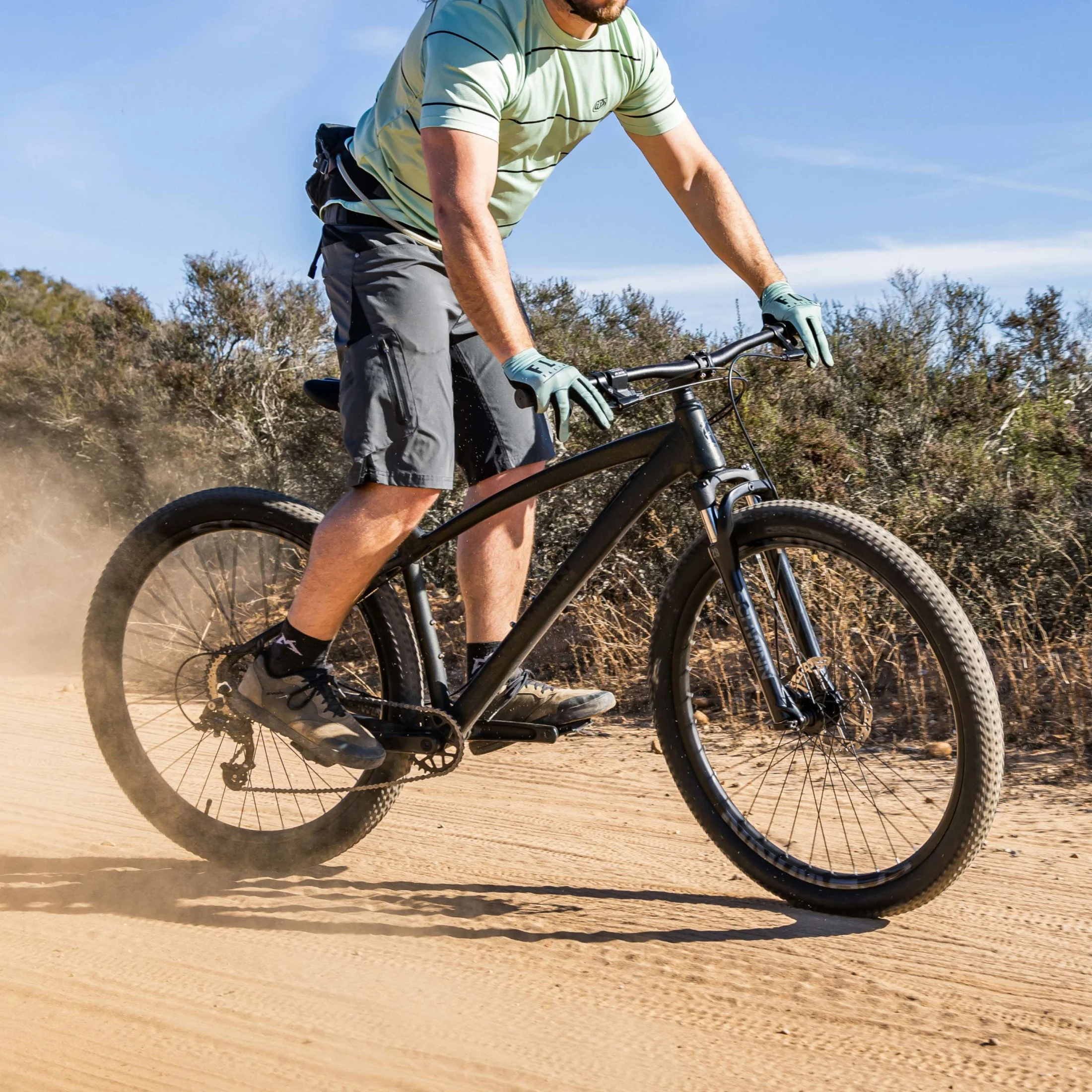 Schwinn Axum Comp, 29-in. Adult Unisex, Mountain Bike, Medium Frame, Black