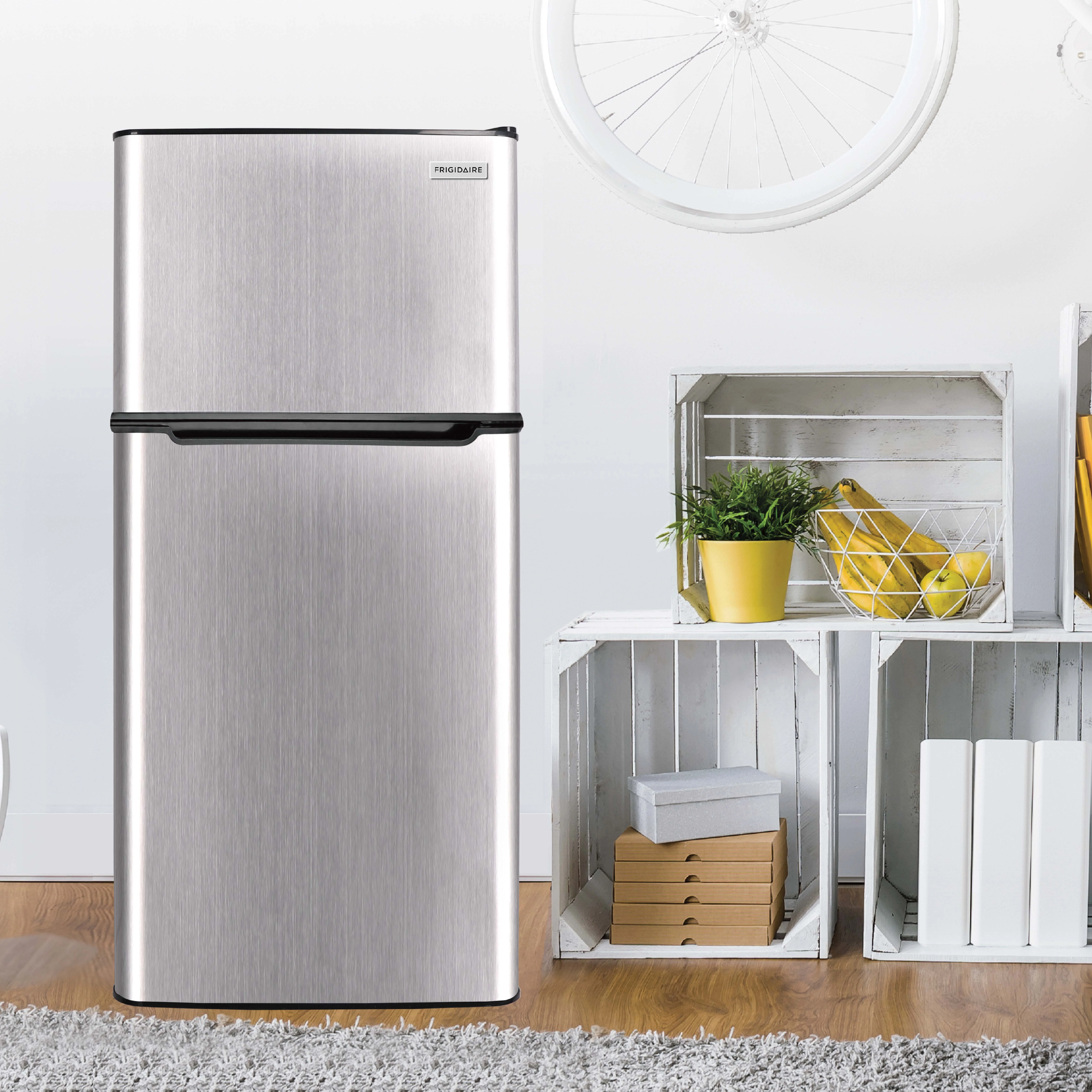 Frigidaire EFR463 Eco-Friendly 4.5 cu.ft Refrigerator, Platinum